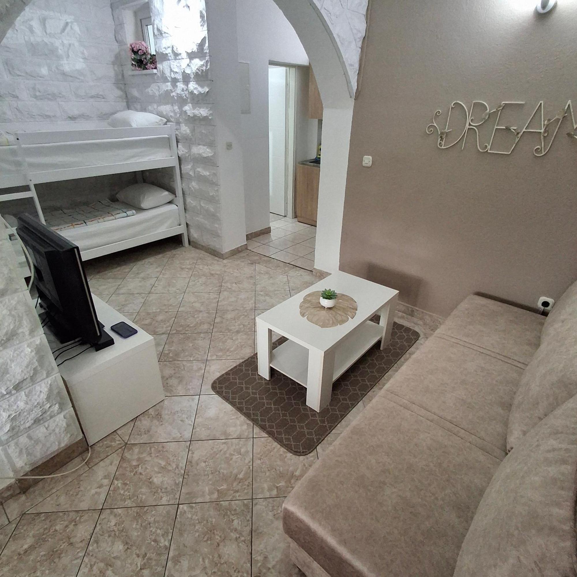 Apartmani Villa Anita 内乌姆 外观 照片